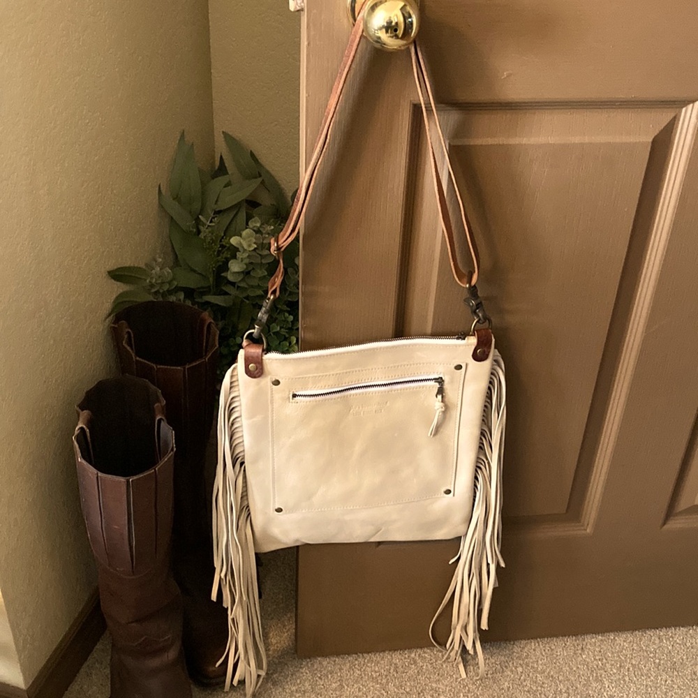 Jill’s Homestead Dolly with Double Feather Tassel and Dust Bag NWOT - Picture 3 of 6